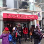 FAO-schwarz-new-york-city