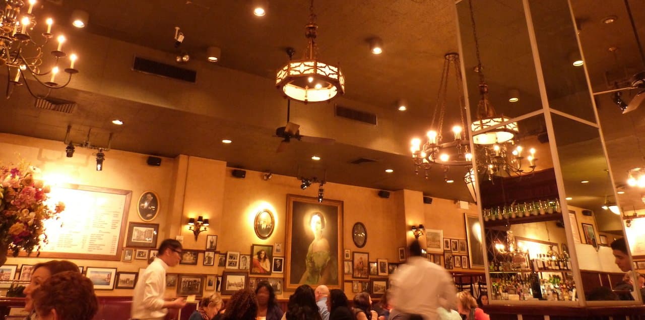 restaurant-carmines-times-square-new-york