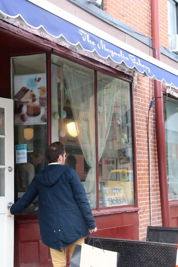 magnolia-bakery-west-village-nyc